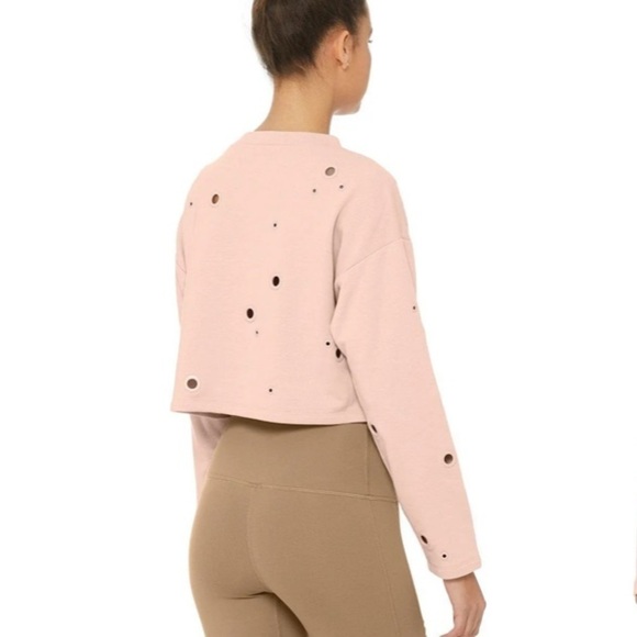 Alo Yoga Cadence Pullover in Nectar - Picture 3 of 11